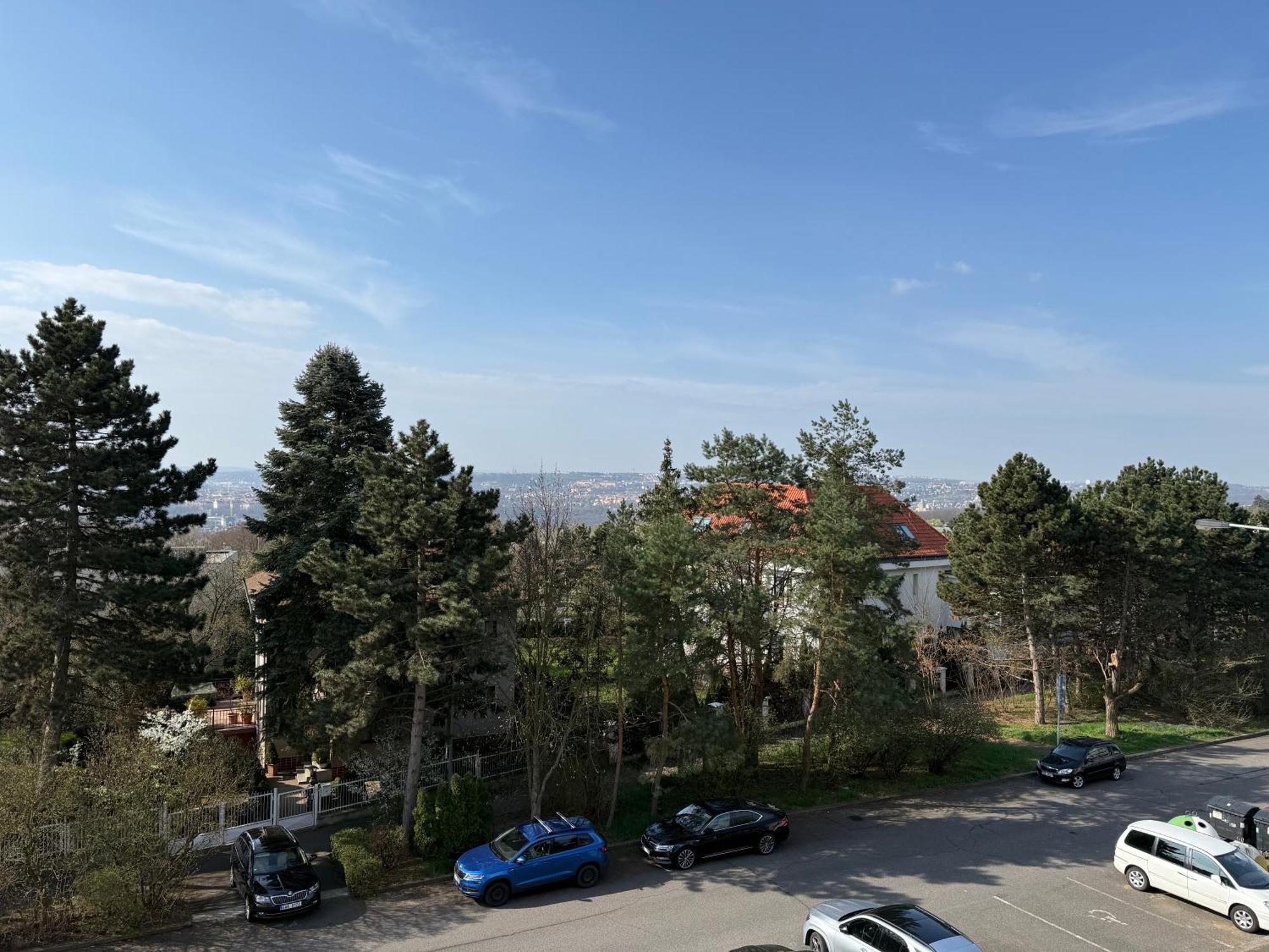 View Lenka